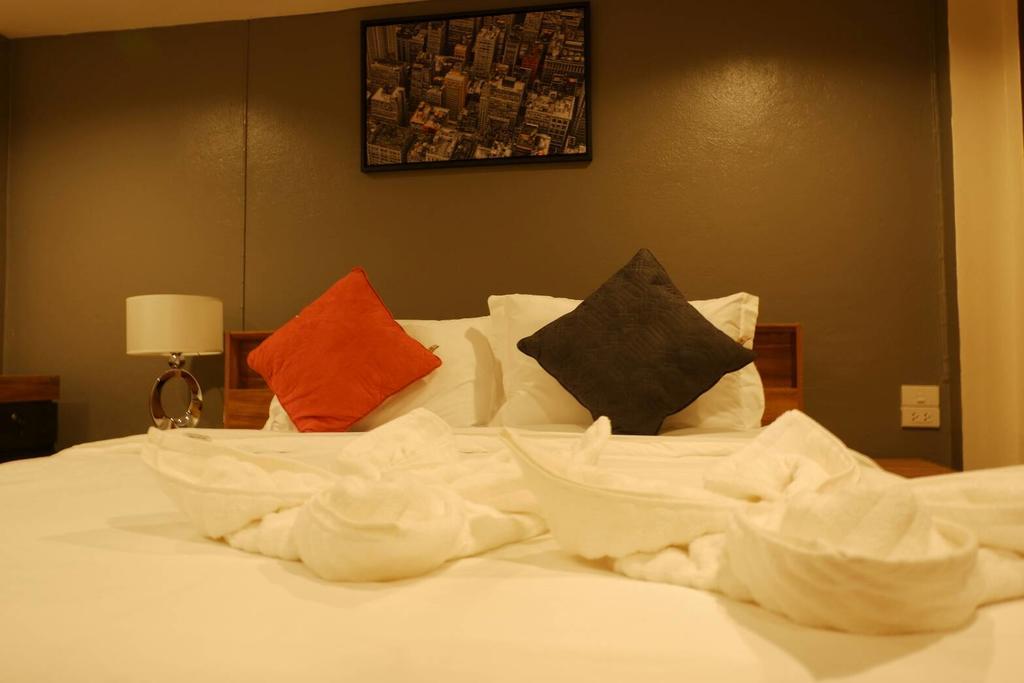 צ'יאנג מאי Serene Hostel Nimman מראה חיצוני תמונה